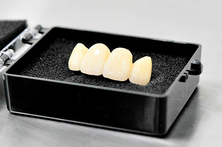 大学病院の専門治療を身近に気軽に適切な価格で